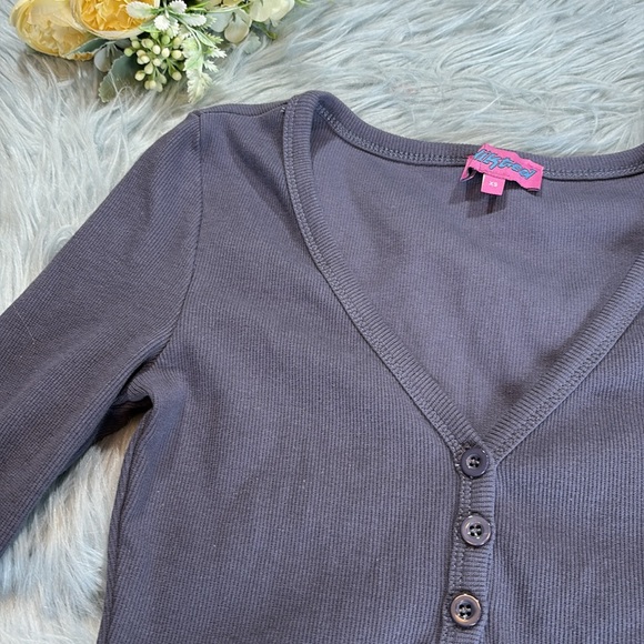 Edikted Kait Slate Henley Crop Top sz XS - Picture 2 of 7